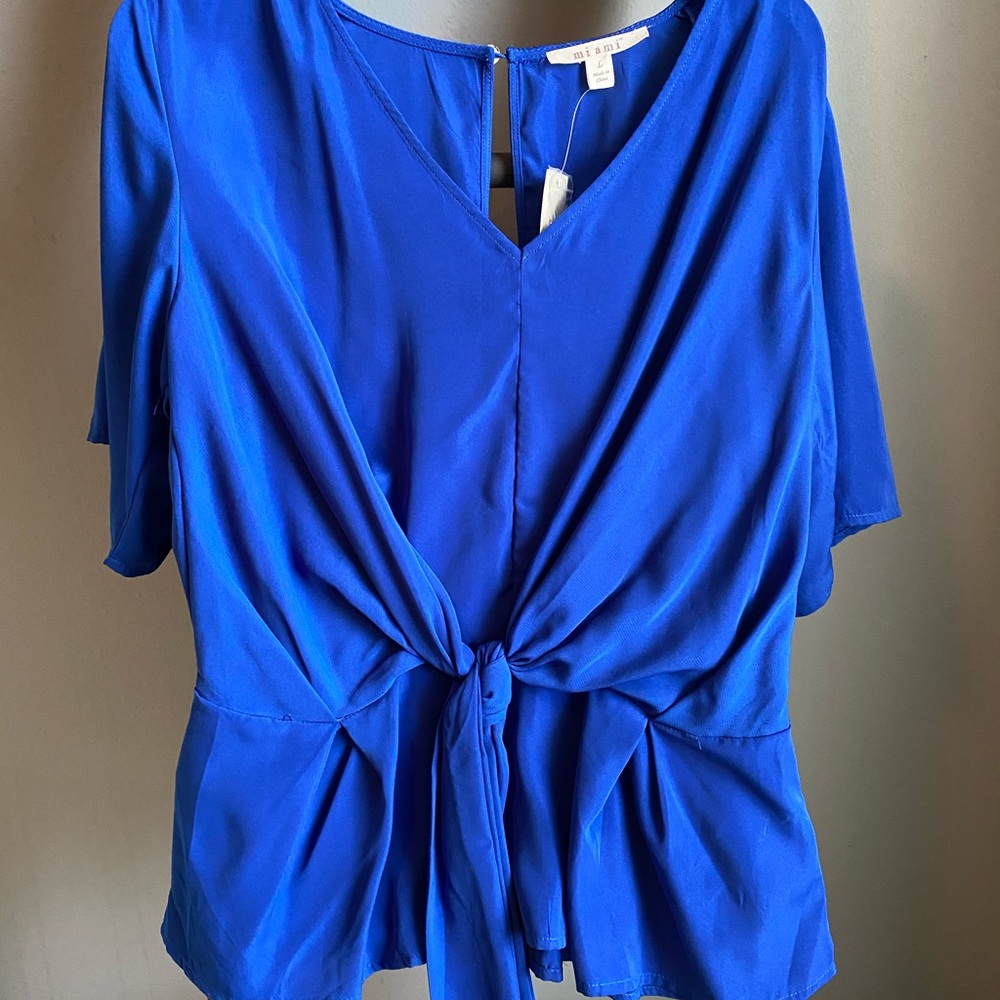 NWT Draper blouse